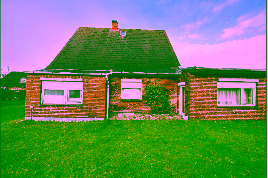 Bild - Einfamilienhaus im nördlichen Stadtgebiet von Westerland zum Sanieren oder neu bauen