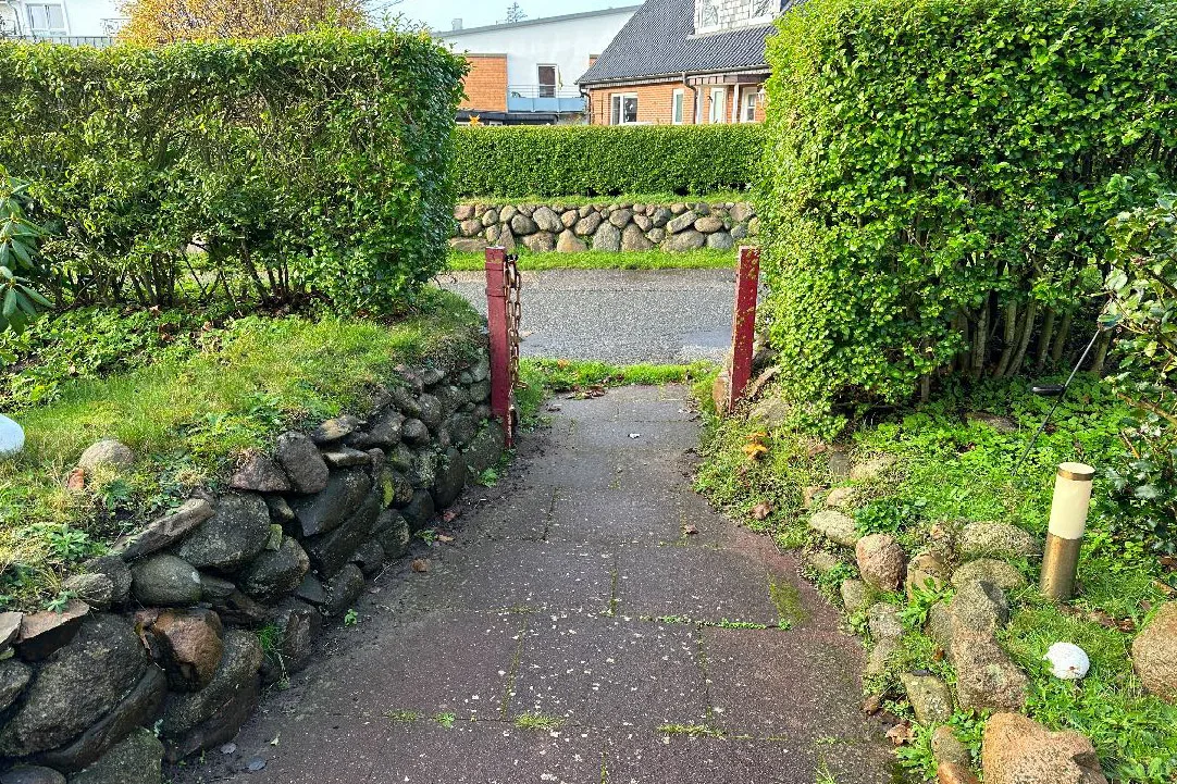 Bild - Einfamilienhaus im nördlichen Stadtgebiet von Westerland zum Sanieren oder neu bauen