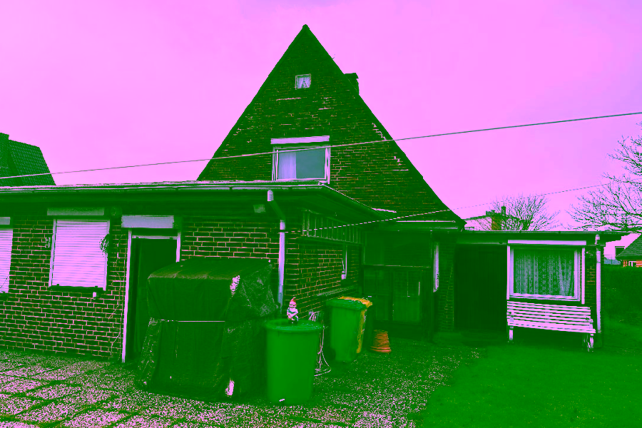 Bild - Einfamilienhaus im nördlichen Stadtgebiet von Westerland zum Sanieren oder neu bauen