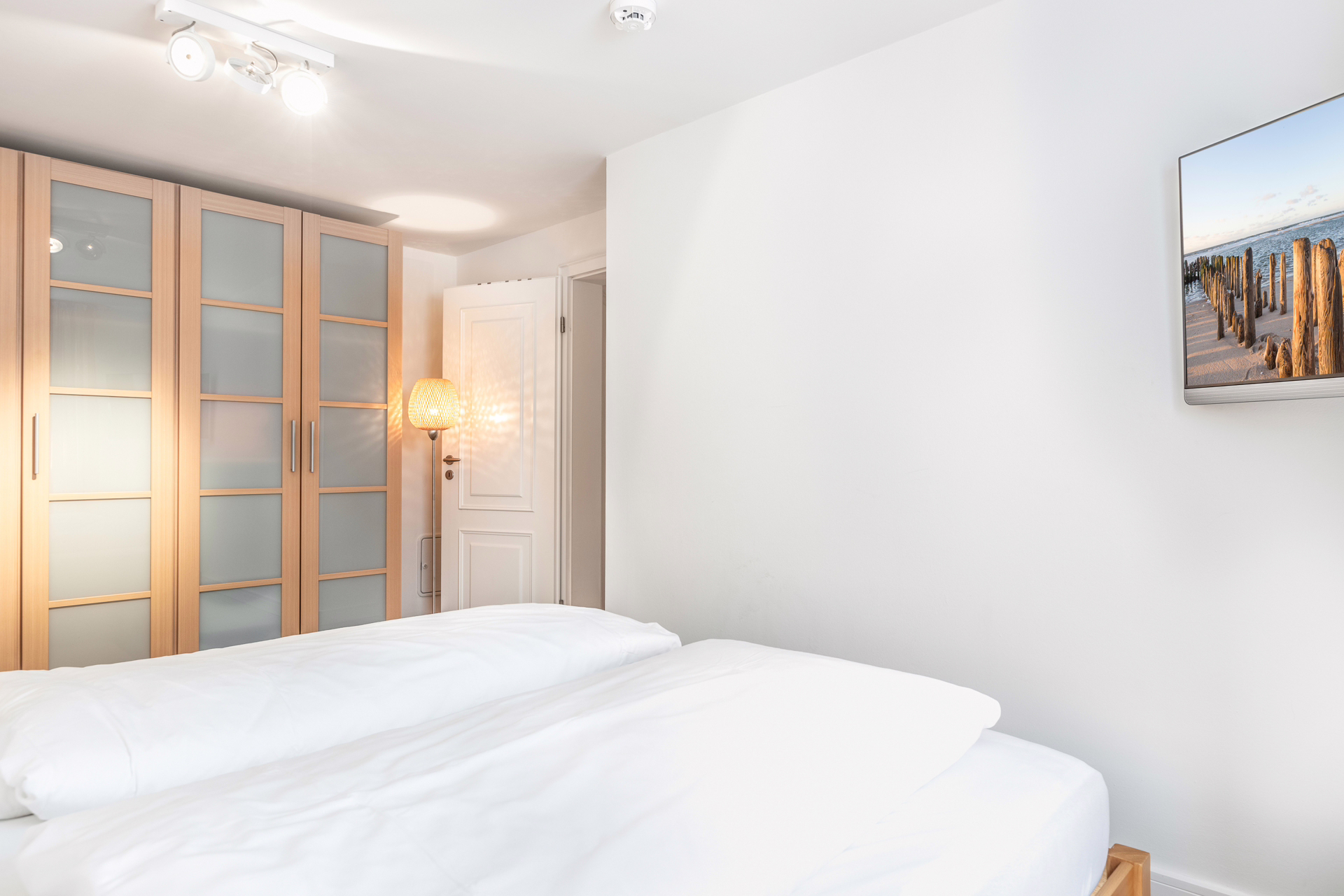 Bild - Großzügige Erdgeschoss Wohnung mit Südterrasse im Herzen von Wenningstedt