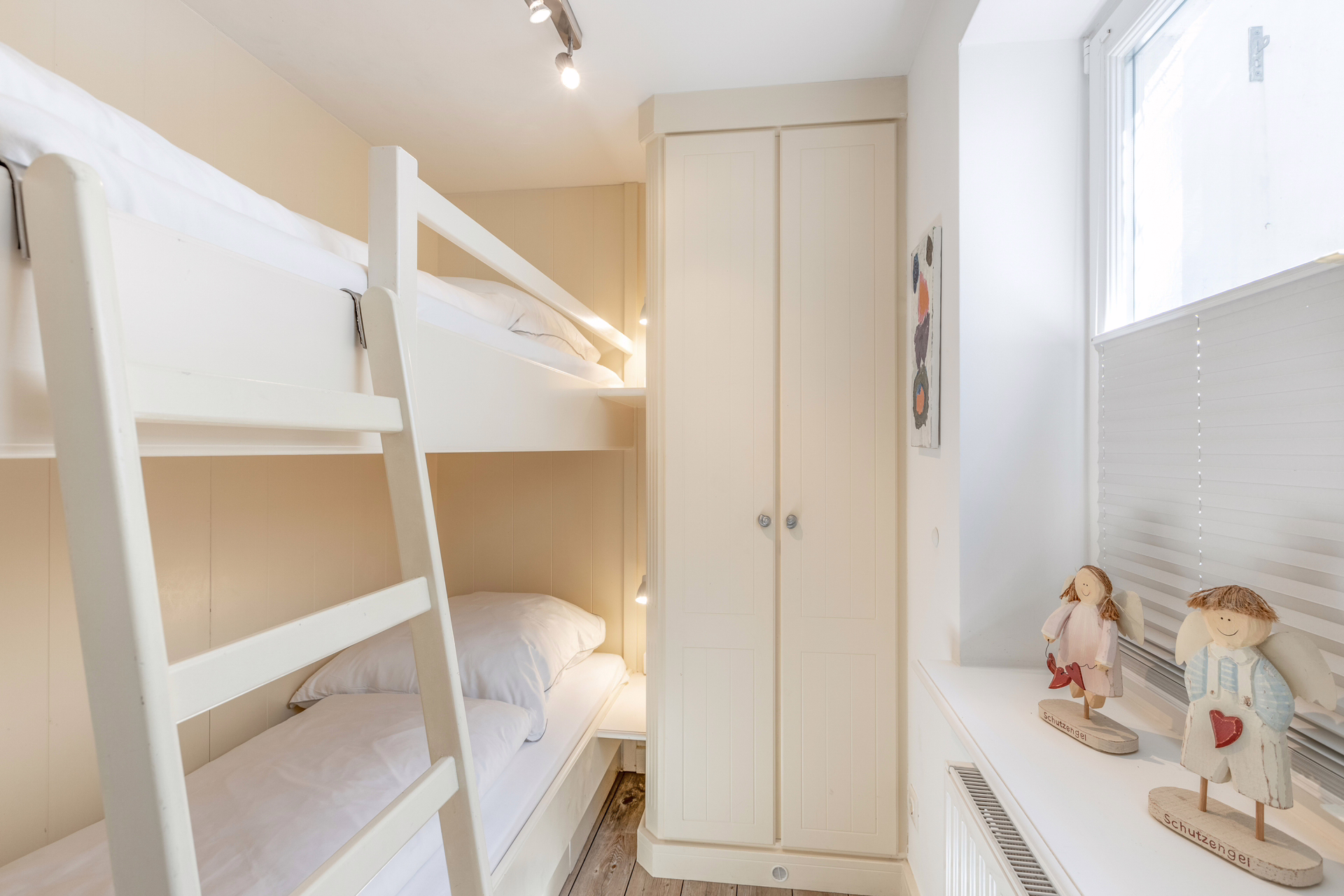 Bild - Großzügige Erdgeschoss Wohnung mit Südterrasse im Herzen von Wenningstedt