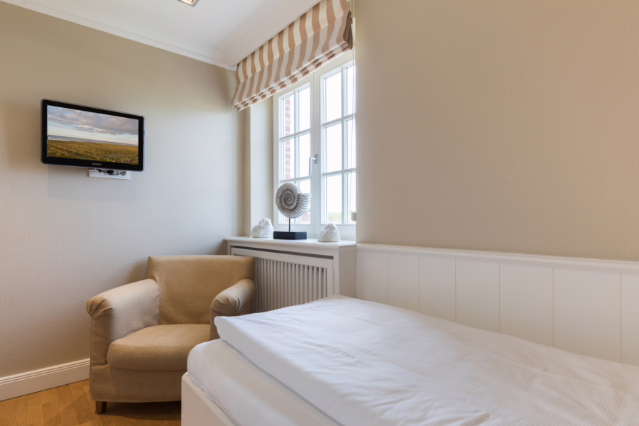 Bild - Hochwertige Dachgeschosswohnung in strandnaher Lage von Westerland