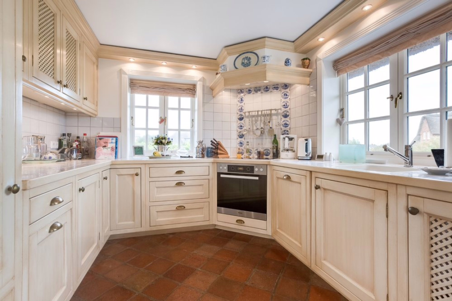 Bild - Seltenes Angebot – freistehendes Reetdachhaus in 2. Wattreihe