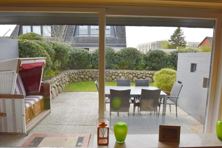 Bild - Moderne Haushälfte in Alt Westerland