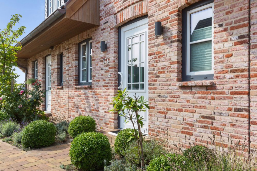 Bild - Schönes, modernes Hausteil im Herzen von Morsum