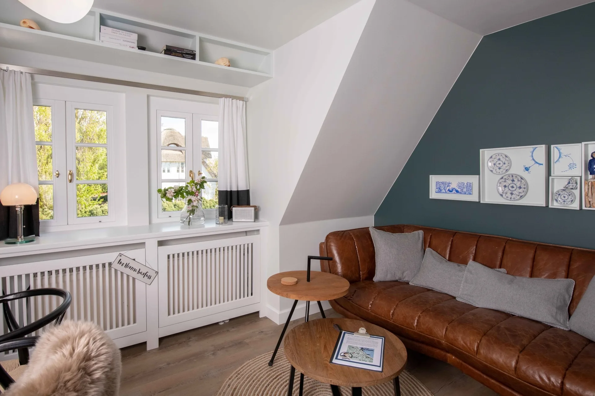 Bild - Sehr ansprechende, moderne Dachgeschosswohnung unter Reet in Keitum