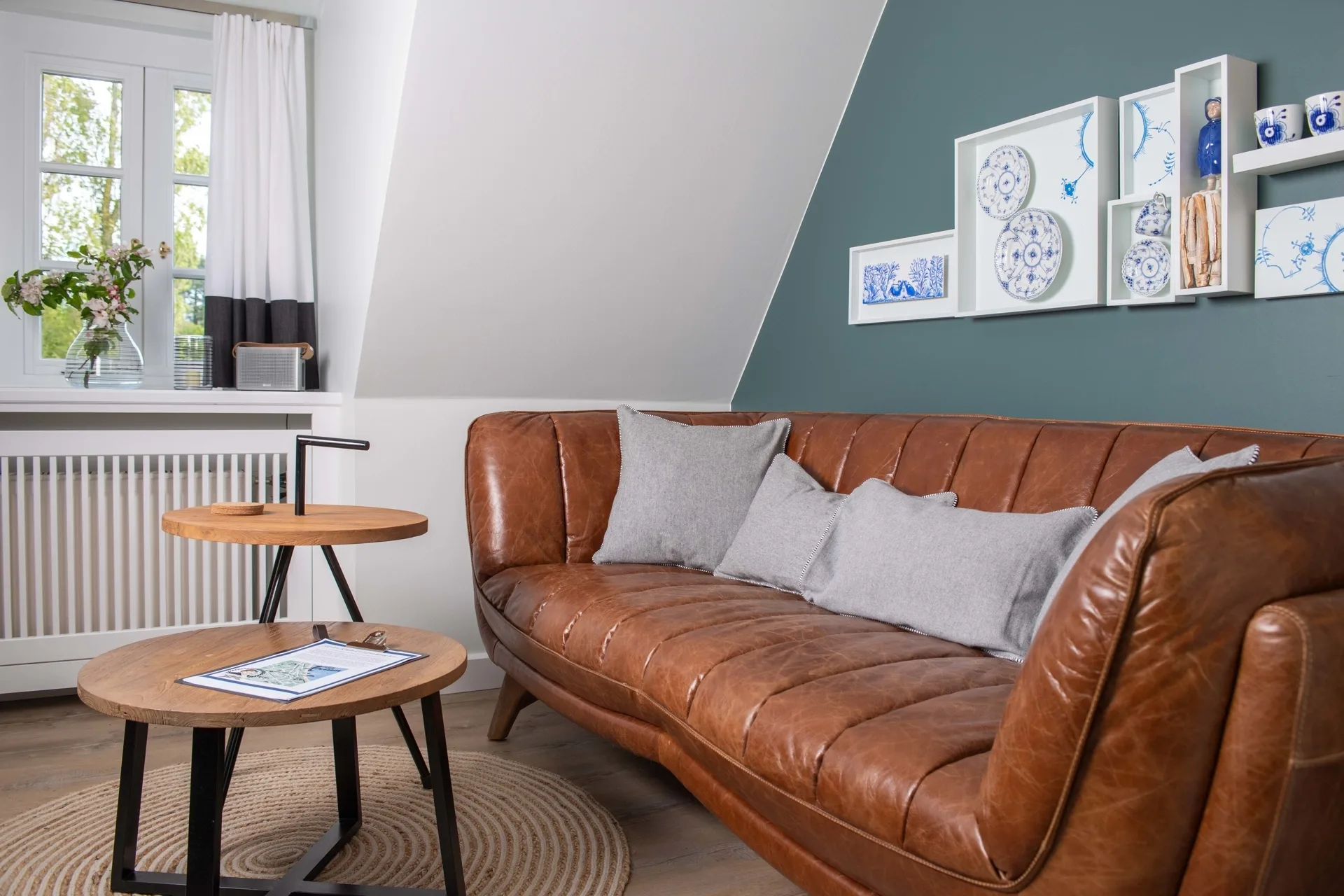 Bild - Sehr ansprechende, moderne Dachgeschosswohnung unter Reet in Keitum