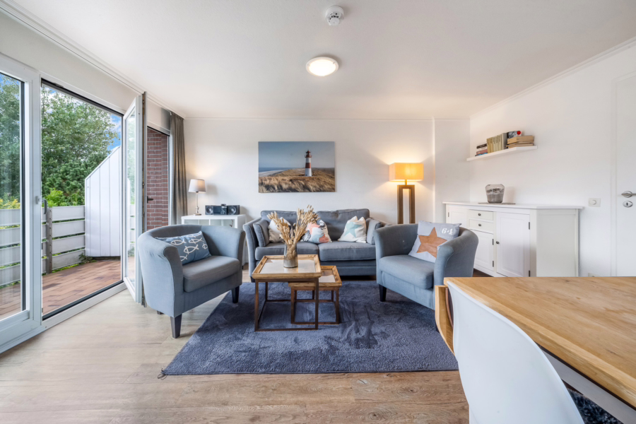 Bild - Doppelhaushälfte mit zwei Wohnungen in zentraler Lage von Westerland