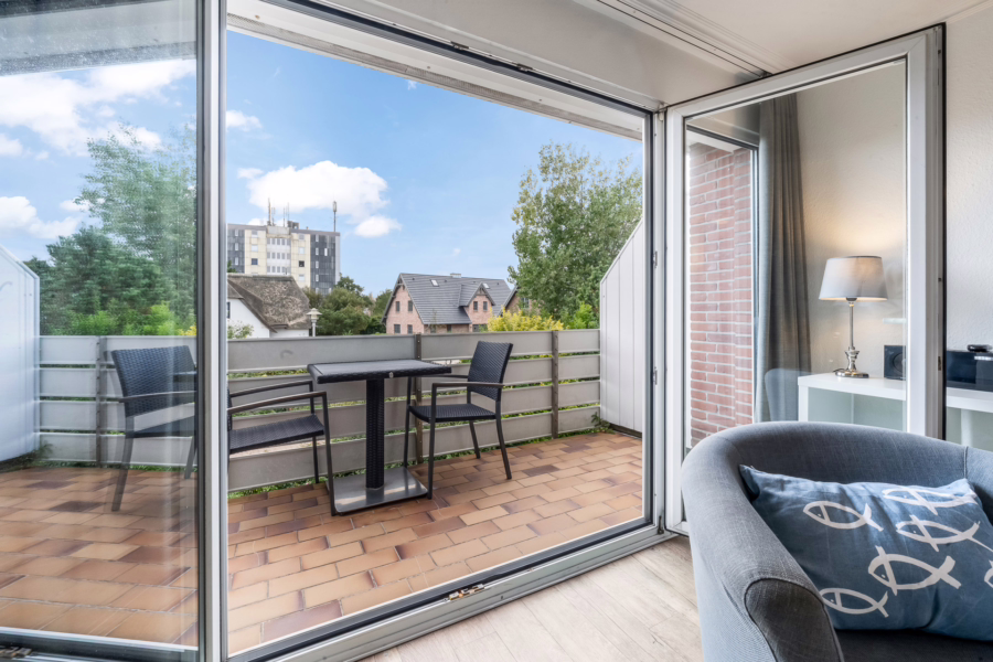 Bild - Doppelhaushälfte mit zwei Wohnungen in zentraler Lage von Westerland