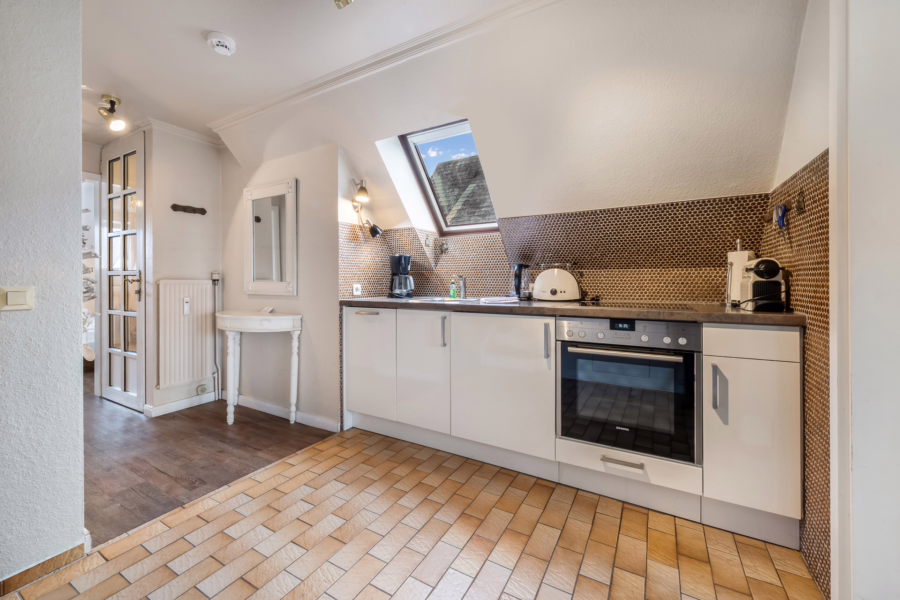 Bild - Doppelhaushälfte mit zwei Wohnungen in zentraler Lage von Westerland