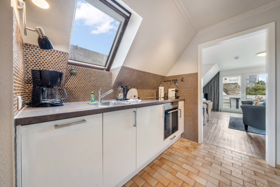 Bild - Doppelhaushälfte mit zwei Wohnungen in zentraler Lage von Westerland