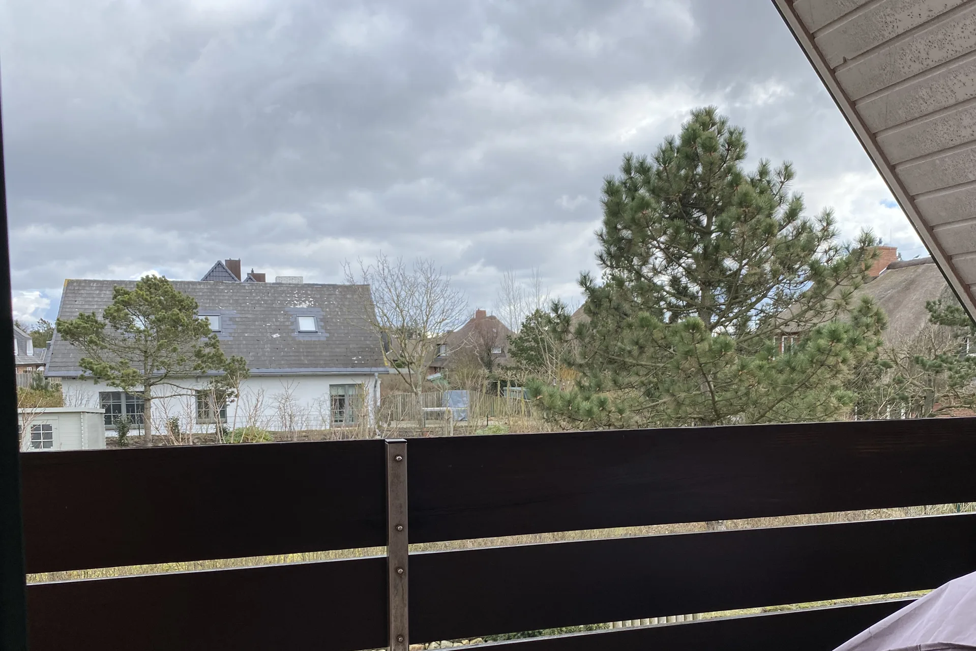 Ausblick - Helle, gepflegte 2-Zimmer-Dachgeschosswohnung in Wenningstedt