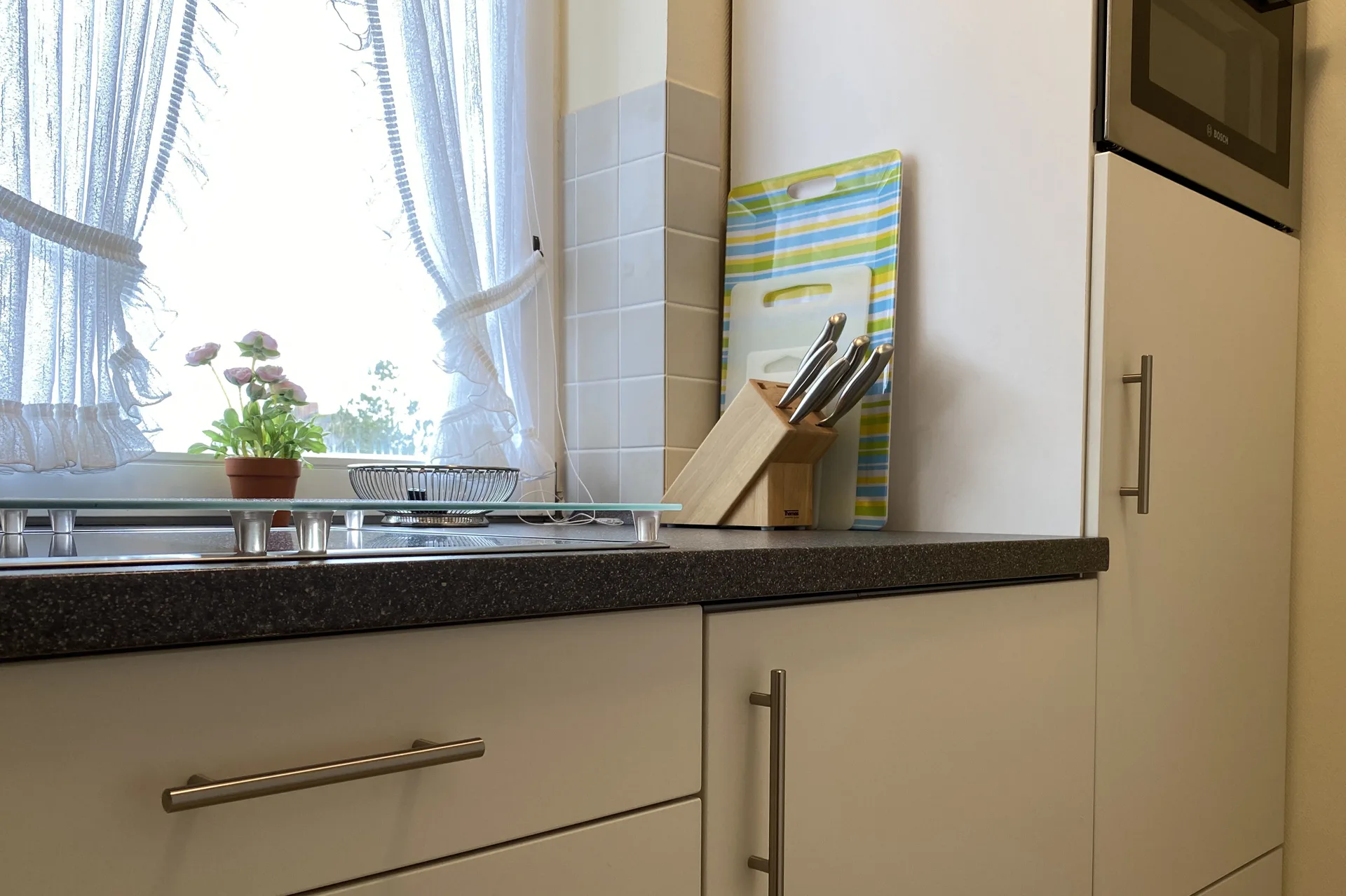 Bild - Helle, gepflegte 2-Zimmer-Dachgeschosswohnung in Wenningstedt