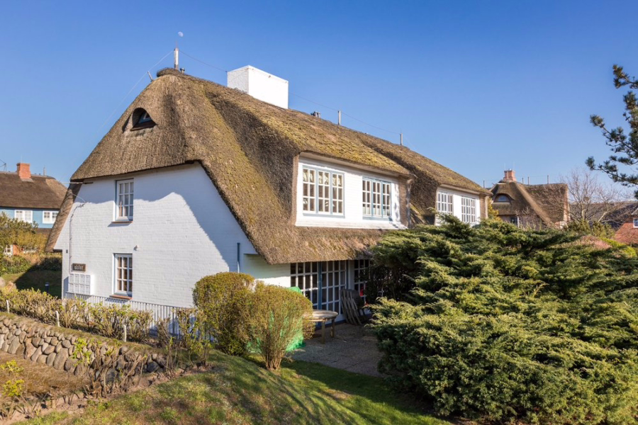 Bild - Traumhafte Dachgeschosswohnung unter Reet in wattnaher Lage von Keitum