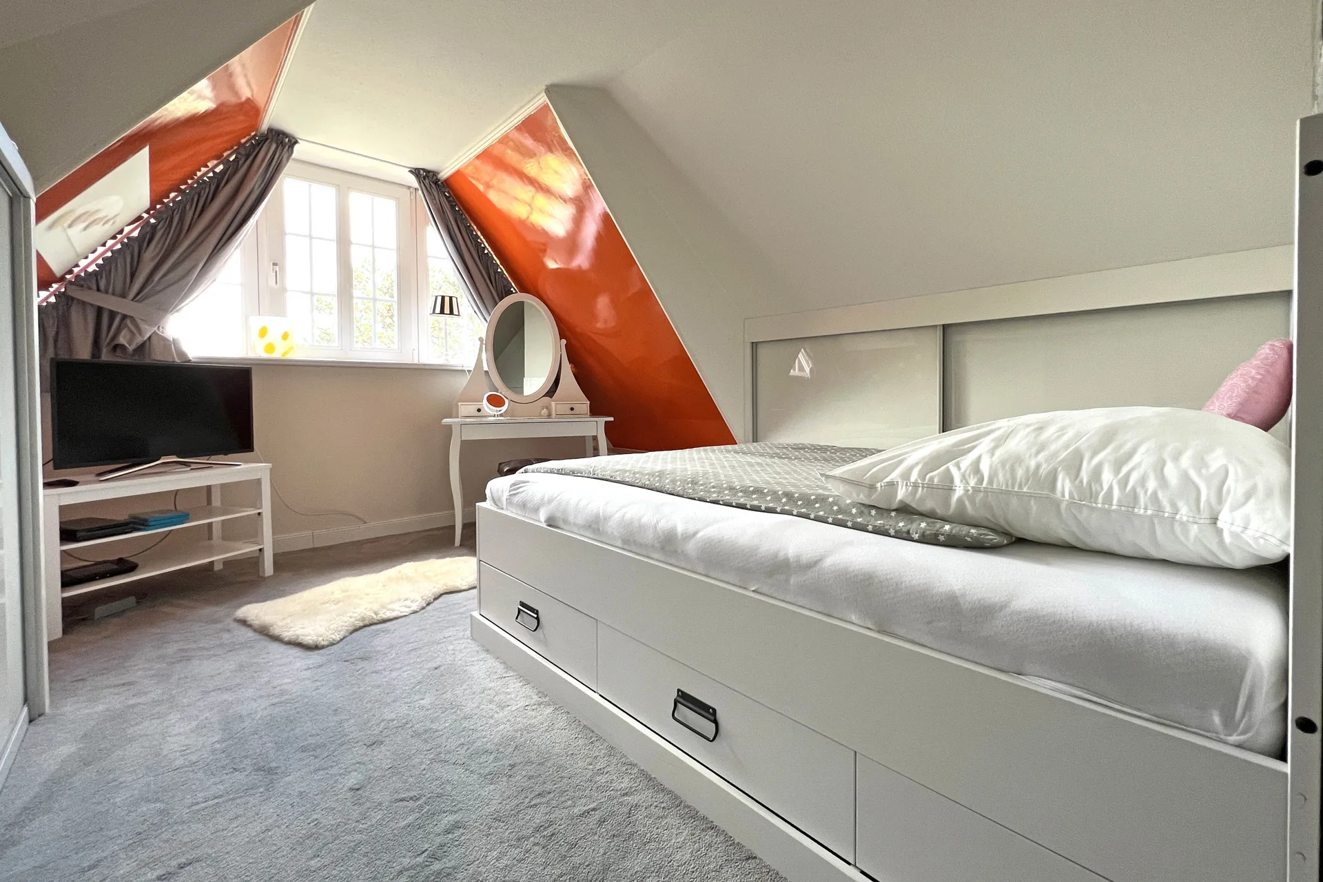 18 - Helle, moderne 3-Zimmer-Wohnung mit Süd-Westloggia in Munkmarsch