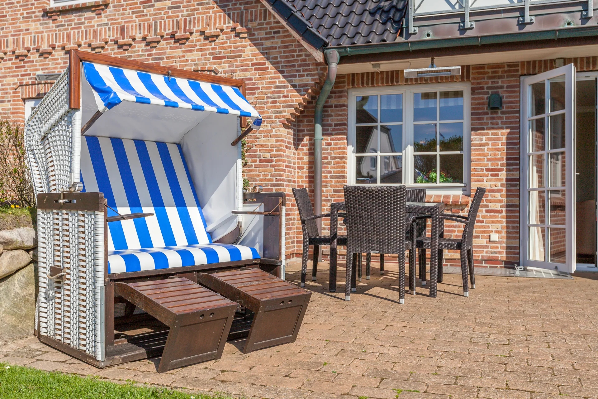 Bild - Hochwertige Erdgeschosswohnung mit sonniger Terrasse in strandnaher Lage von Westerland
