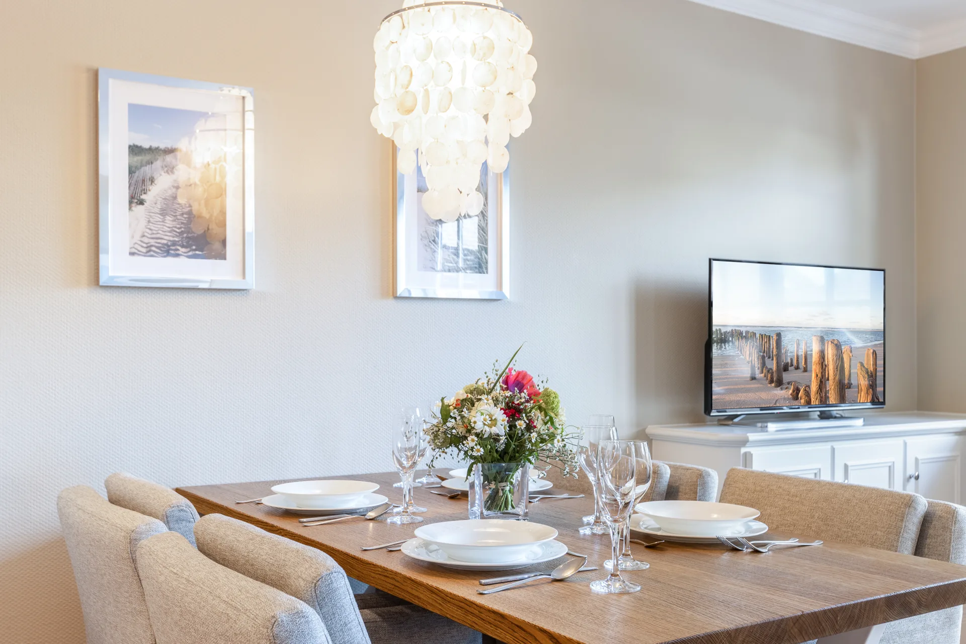 Bild - Hochwertige Erdgeschosswohnung mit sonniger Terrasse in strandnaher Lage von Westerland