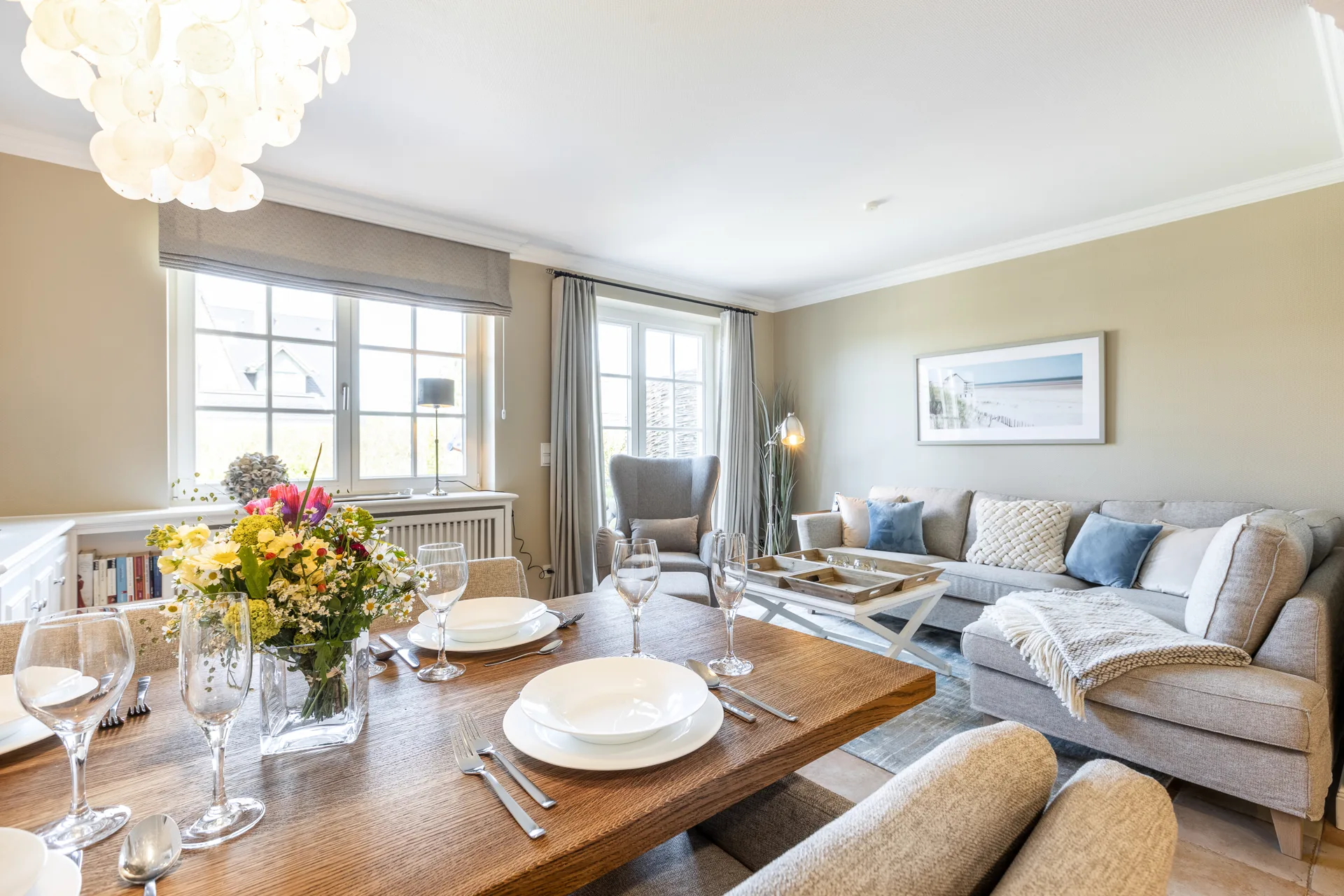 Bild - Hochwertige Erdgeschosswohnung mit sonniger Terrasse in strandnaher Lage von Westerland