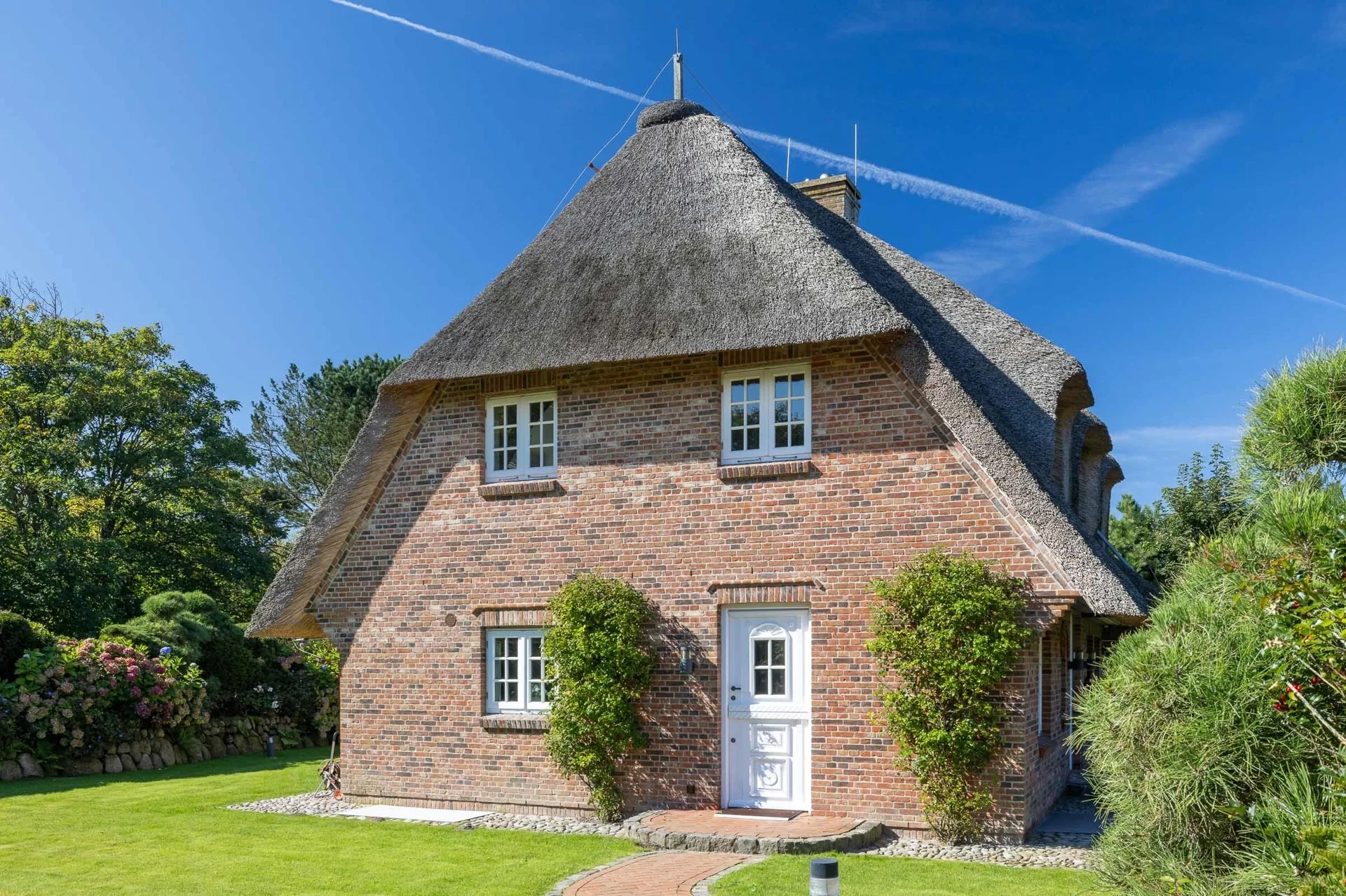 Bild - Schönes Domizil unter Reet in ruhiger Lage von Kampen