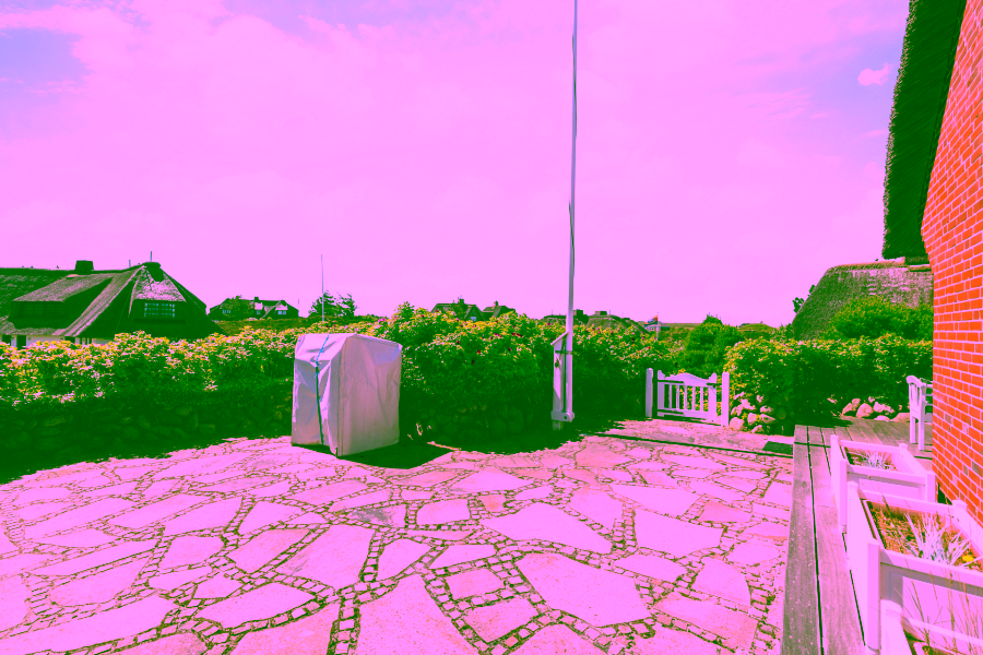 Bild - Reetgedecktes Hausteil zwischen beiden Meeren in Kampen