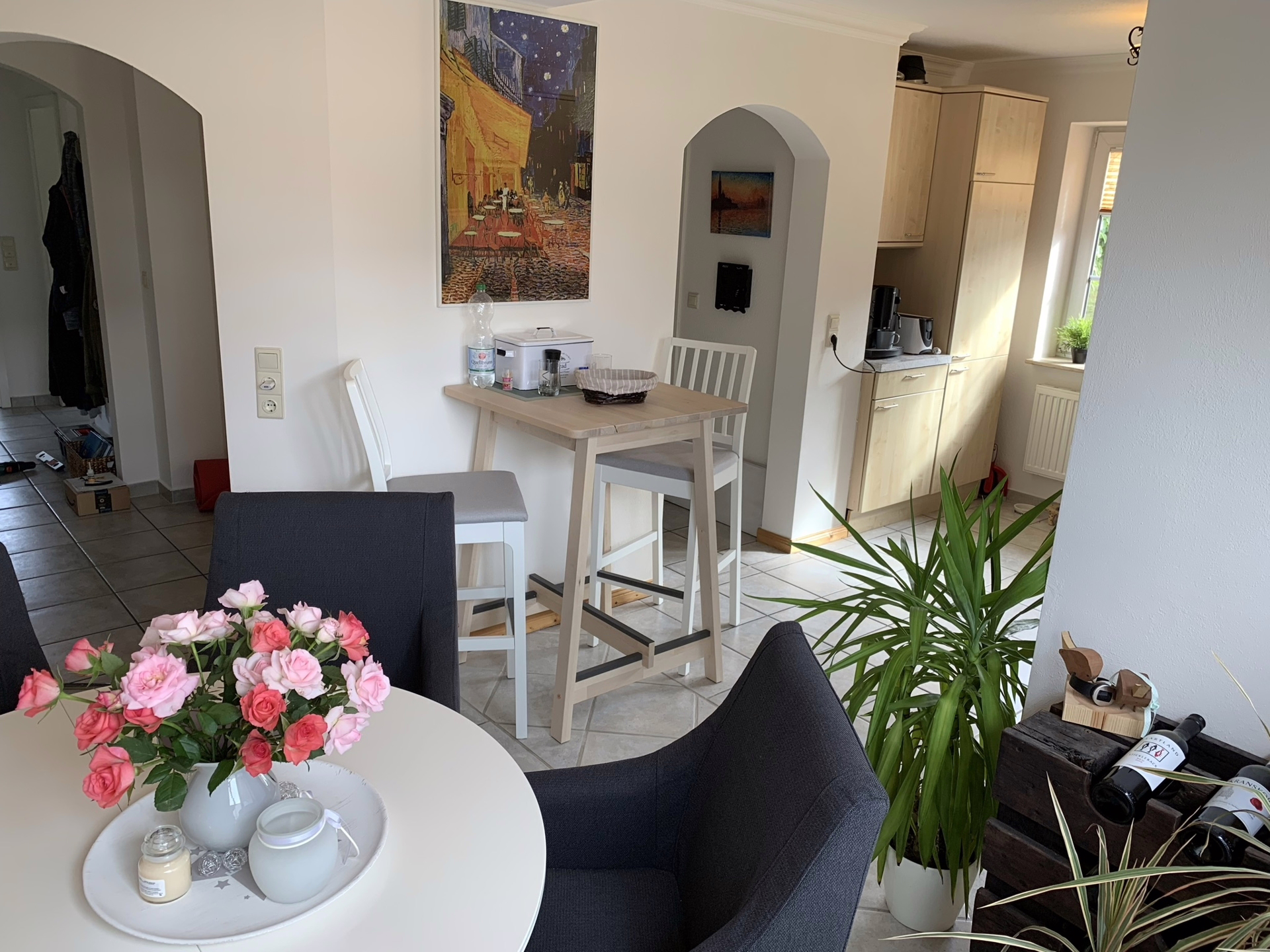 Bild - Gepflegtes Wohnhaus mit drei Appartements und einer Dauerwohnung in ruhiger Ortsrandlage von List