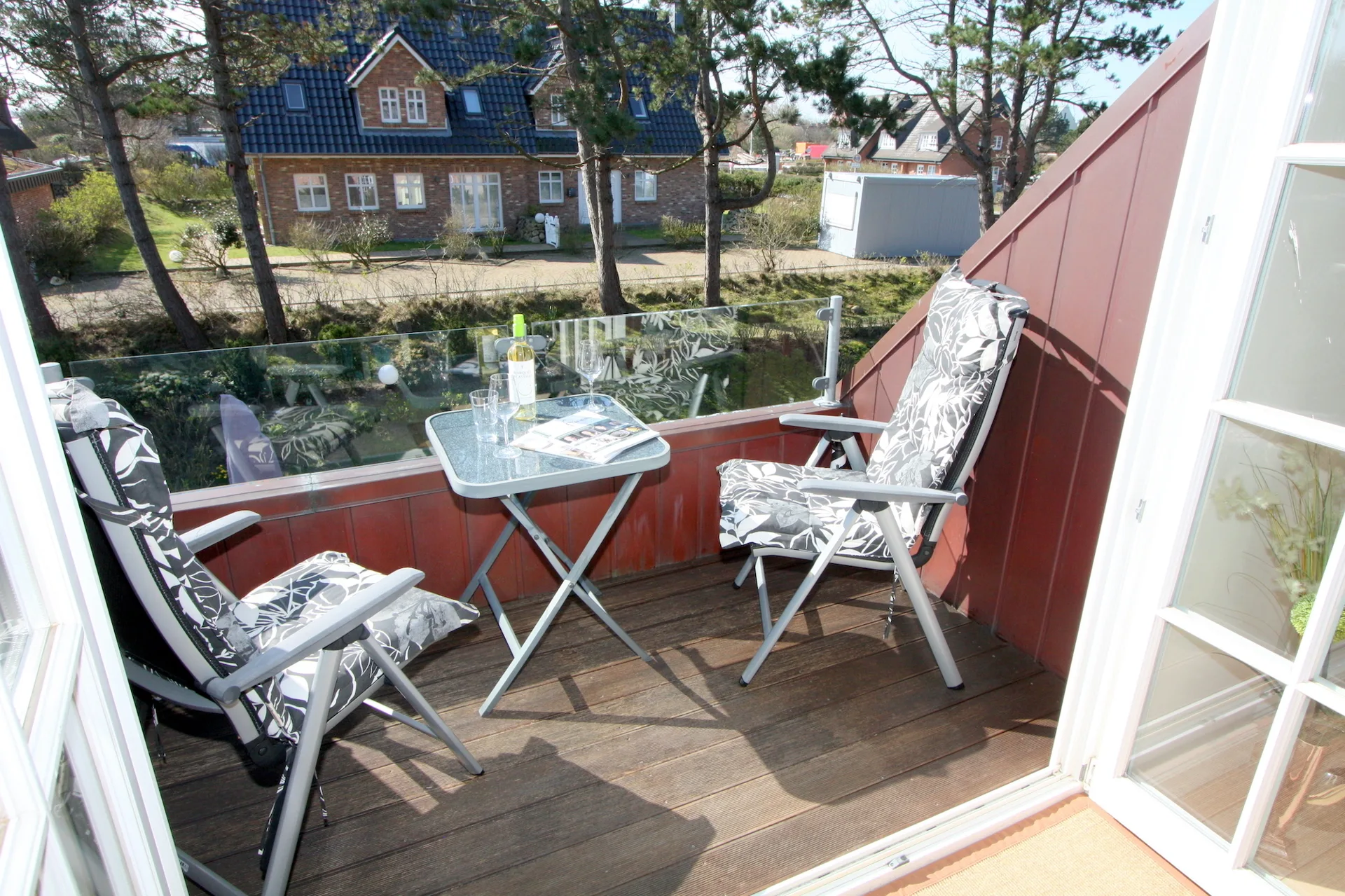 Bild - Moderne Obergeschosswohnung mit Balkon in Wenningstedt