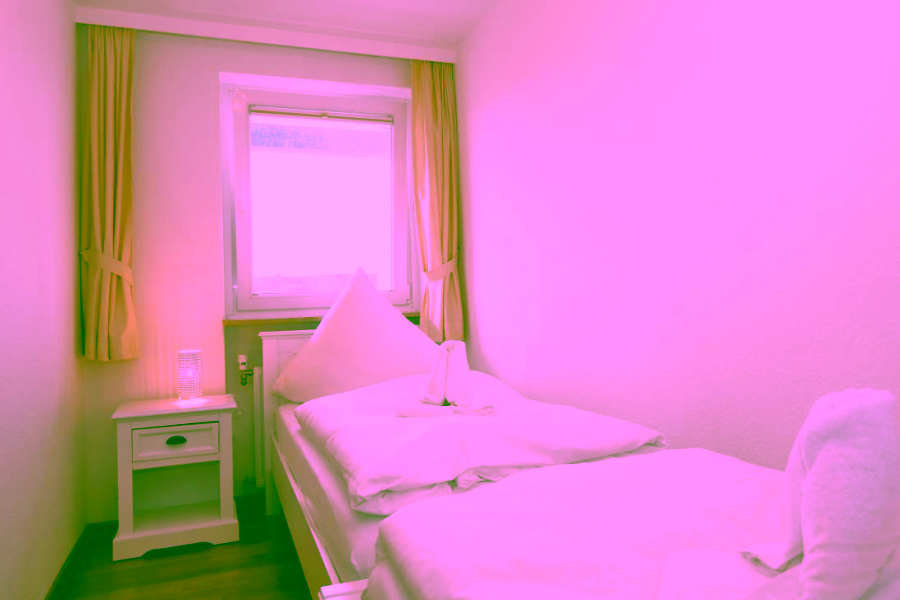 Bild - Zentrale zwei Zimmerwohnung mit herrlichem Meerblick in strandnaher Lage