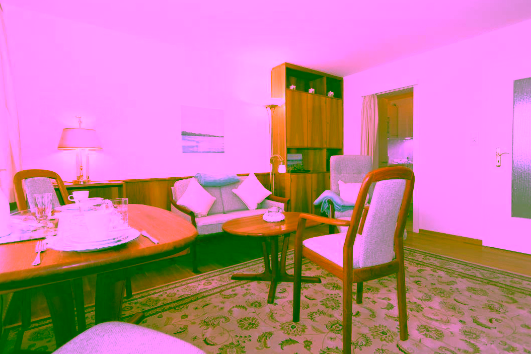 Zentrale zwei Zimmerwohnung mit herrlichem Meerblick in strandnaher Lage - Bild (17043)