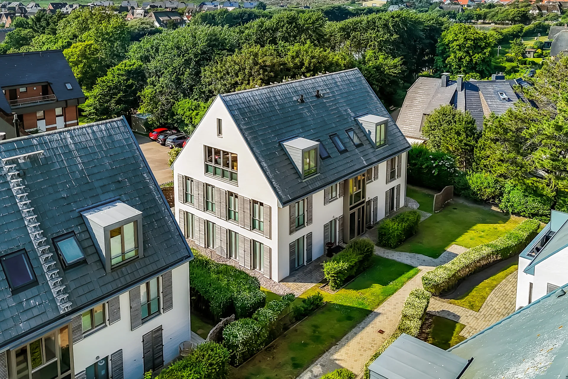 Bild - Sehr schön gelegene und genehmigte Ferienwohnung am Wenningstedter Dorfteich auf einer Ebene