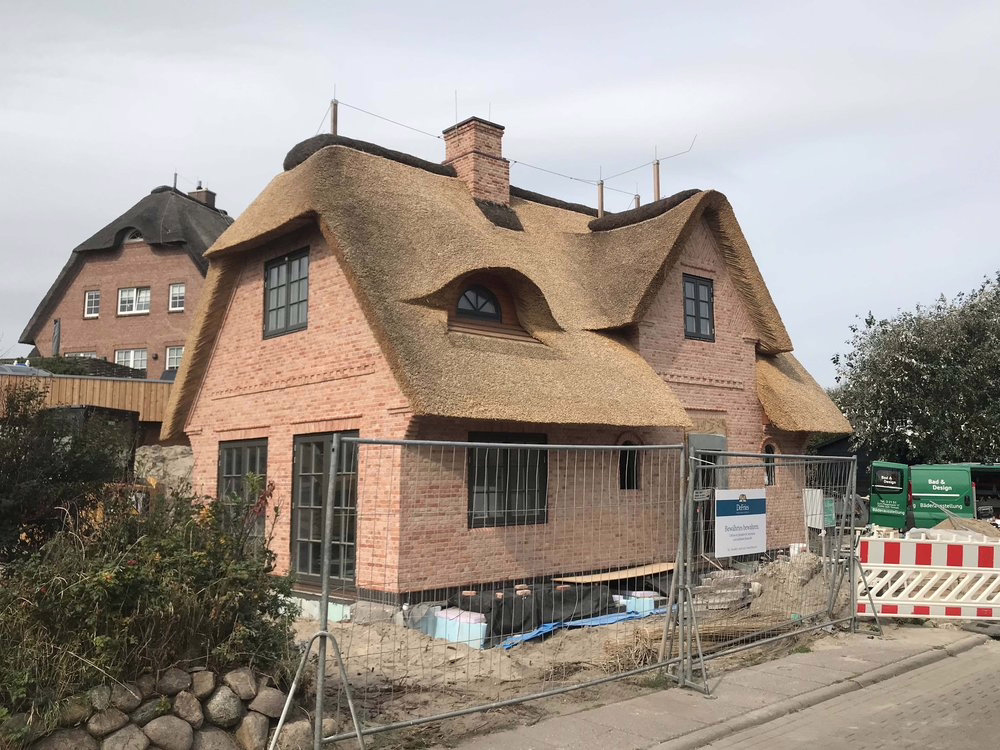 Bild - Neubau unter Reet in traumhafter Lage von Rantum