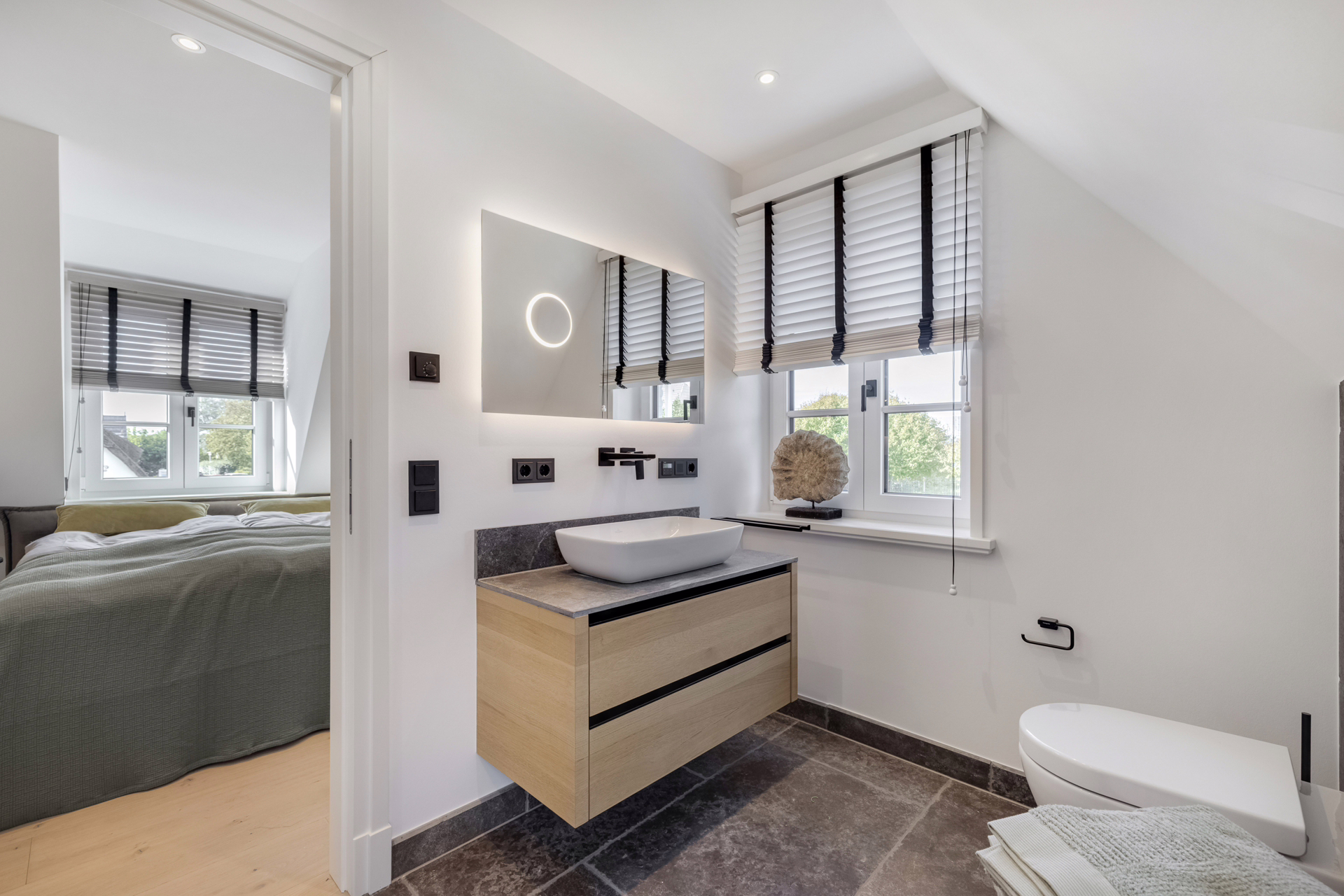 Bild - Neubau eines freistehenden Wohnhauses (Dauerwohnung) mit Garage in Westerland