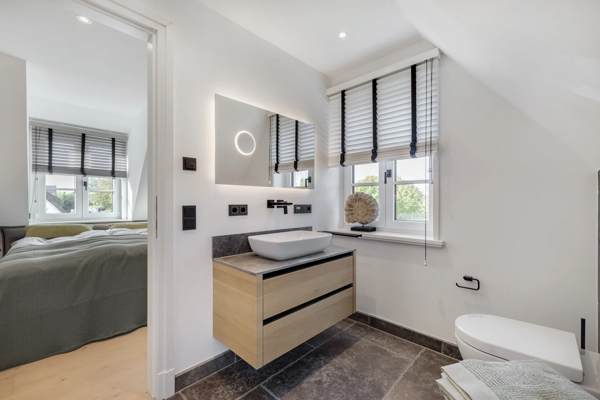 Bild - Neubau eines freistehenden Wohnhauses (Dauerwohnung) mit Garage in Westerland