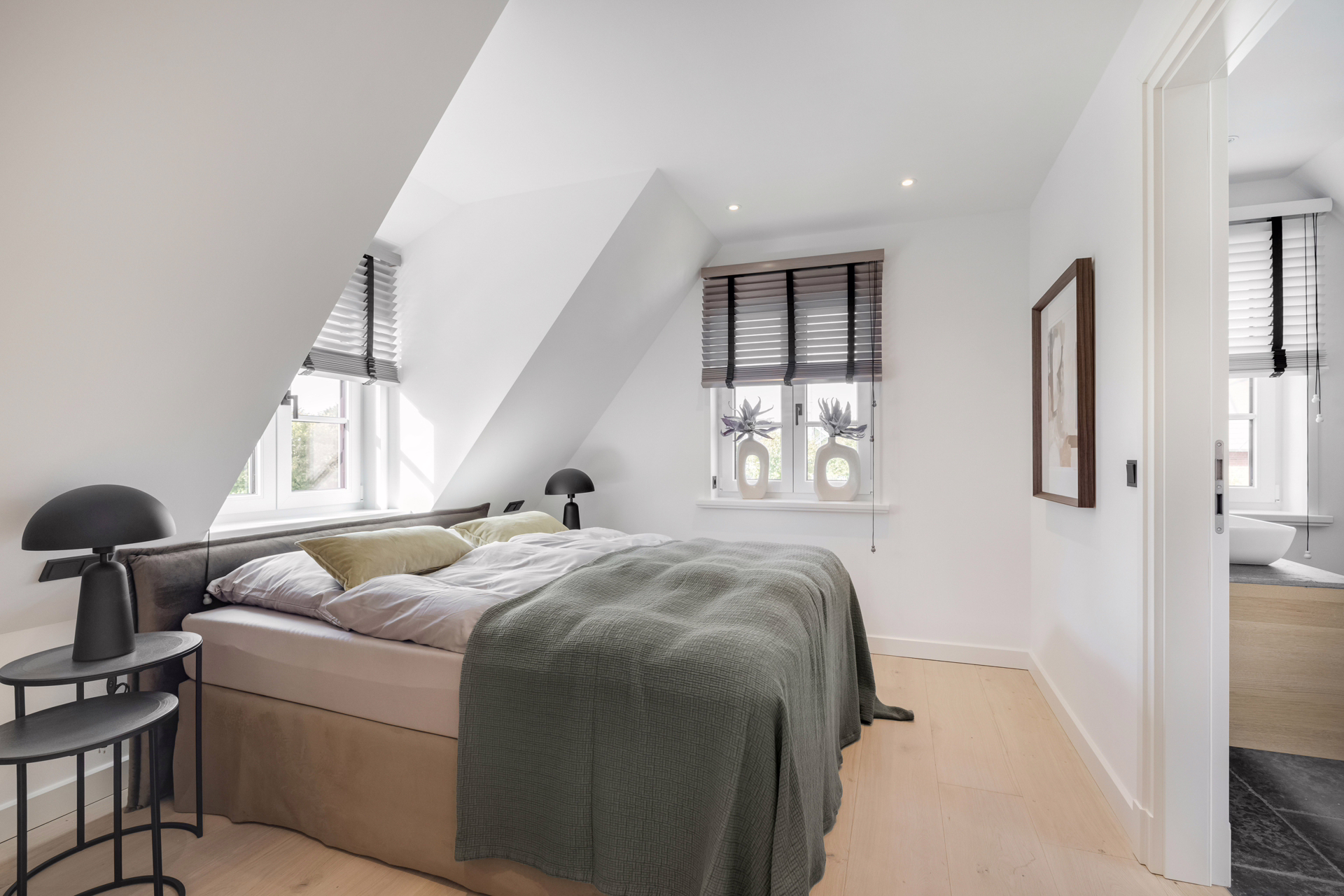Bild - Neubau eines freistehenden Wohnhauses (Dauerwohnung) mit Garage in Westerland