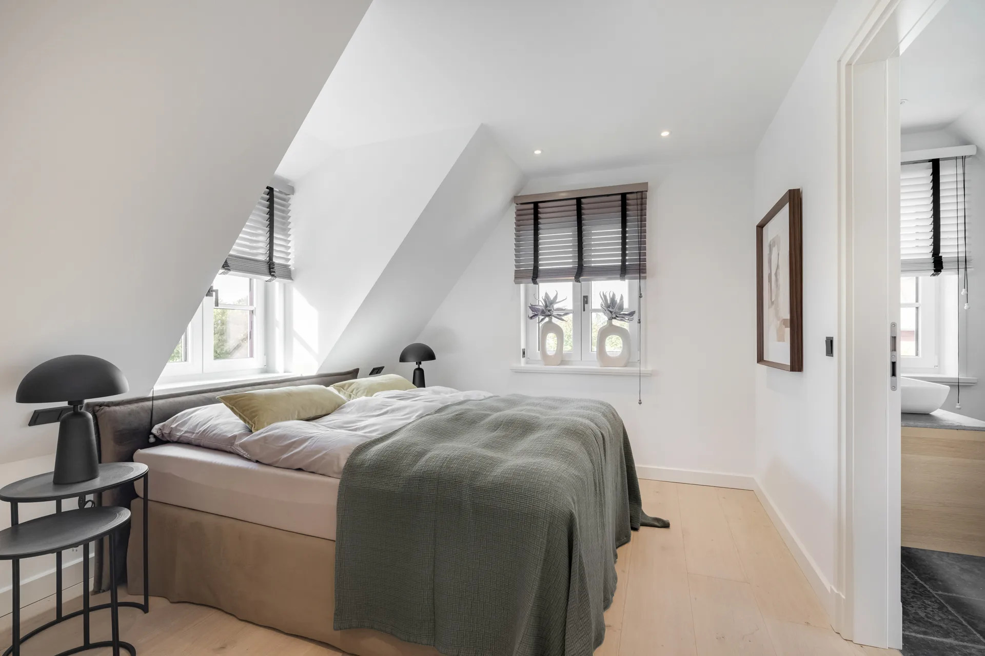 Bild - Neubau eines freistehenden Wohnhauses (Dauerwohnung) mit Garage in Westerland