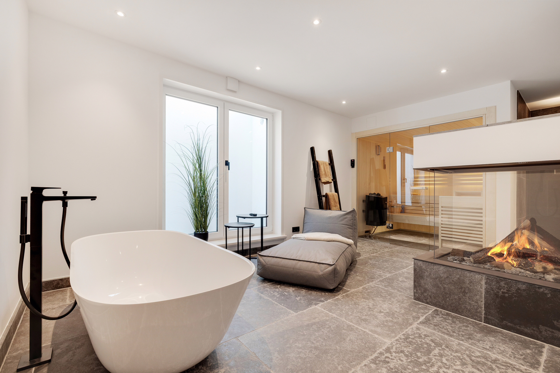 Bild - Neubau eines freistehenden Wohnhauses (Dauerwohnung) mit Garage in Westerland
