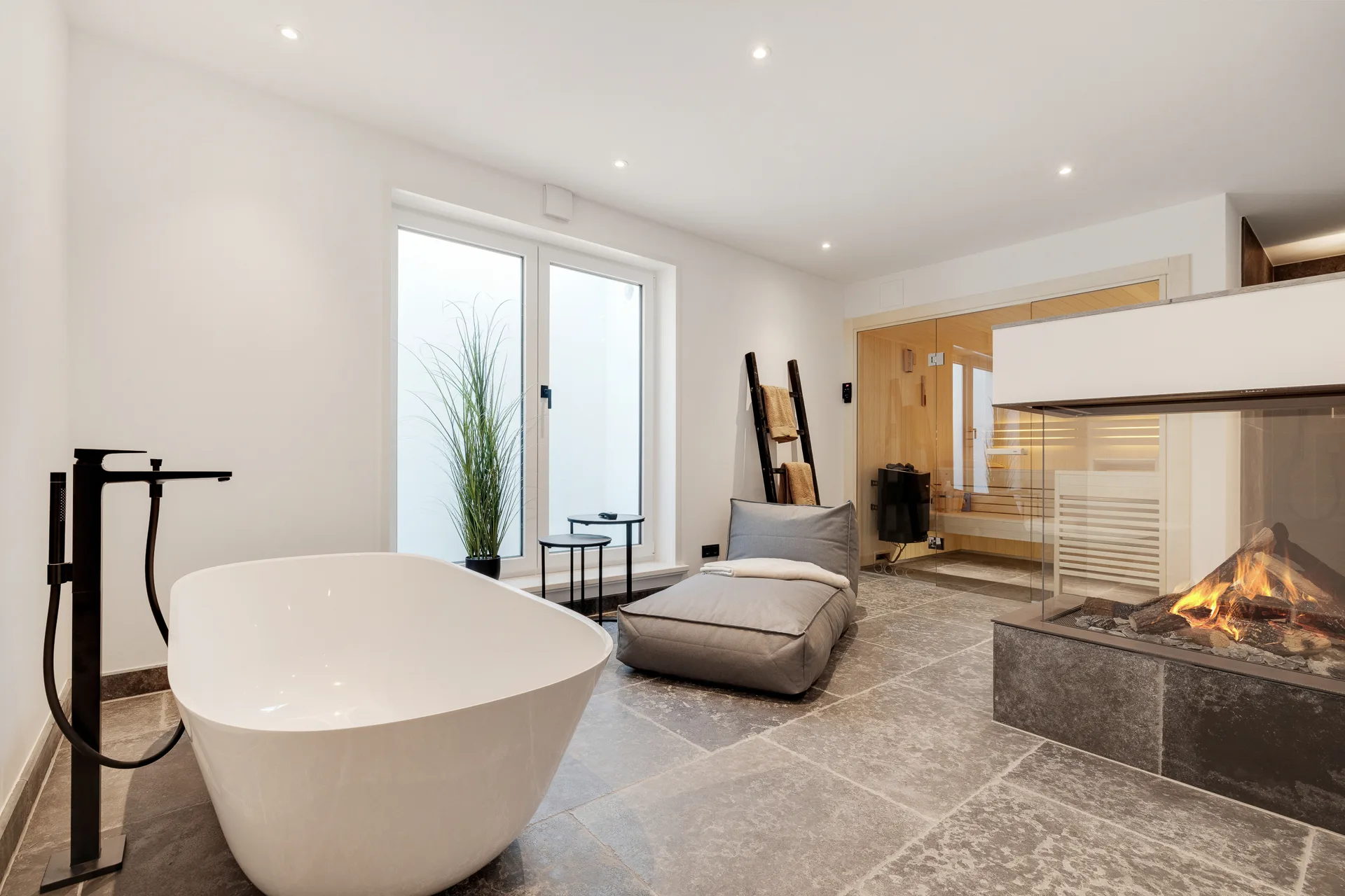 Bild - Neubau eines freistehenden Wohnhauses (Dauerwohnung) mit Garage in Westerland