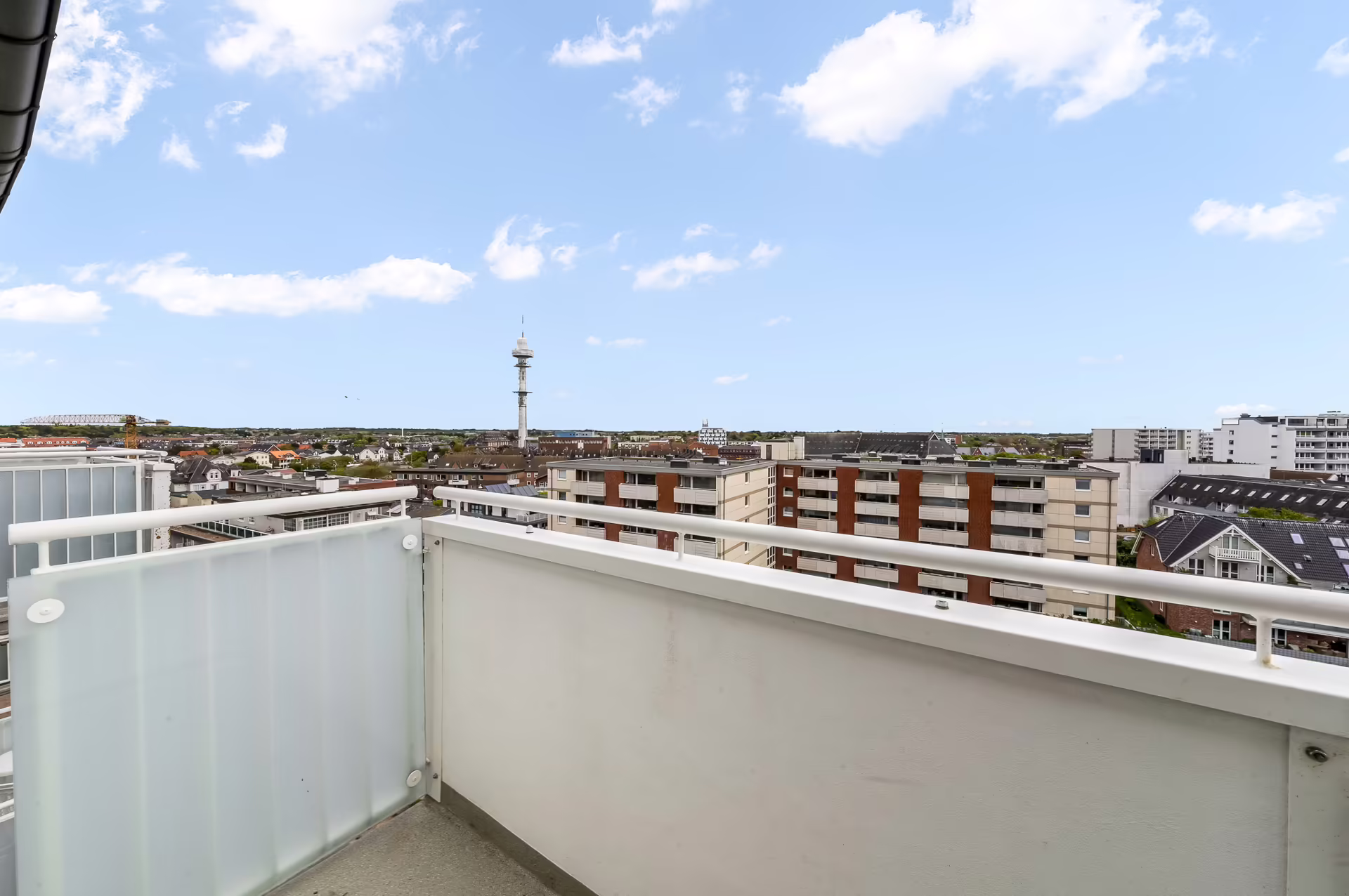 Bild - Sanierte 2 Zimmer Wohnung in Westerland mit Blick zum Rantumbecken