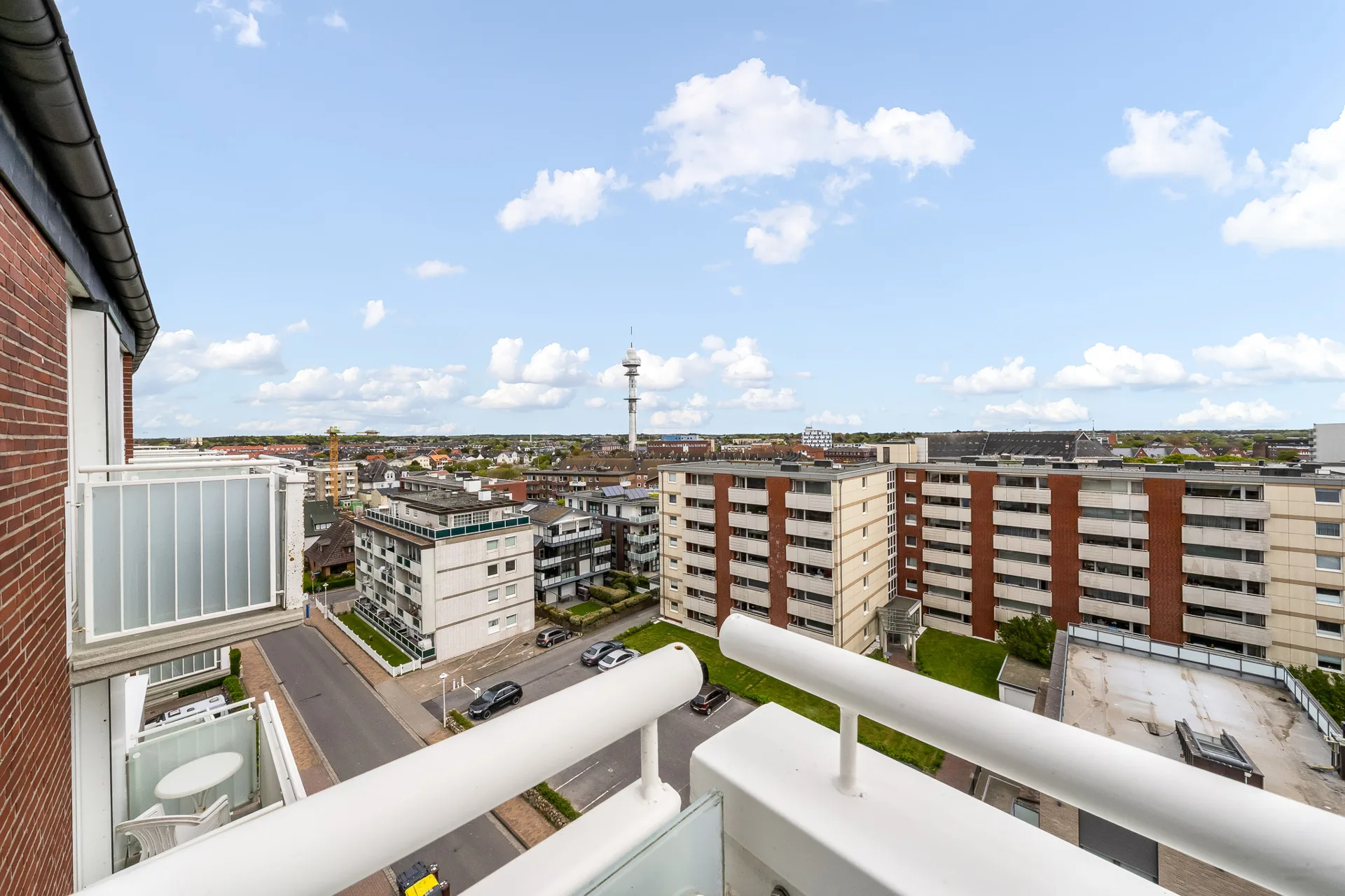 Bild - Sanierte 2 Zimmer Wohnung in Westerland mit Blick zum Rantumbecken