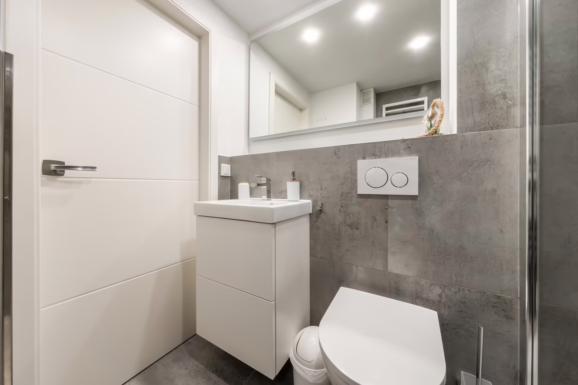 Bild - Sanierte 2 Zimmer Wohnung in Westerland mit Blick zum Rantumbecken