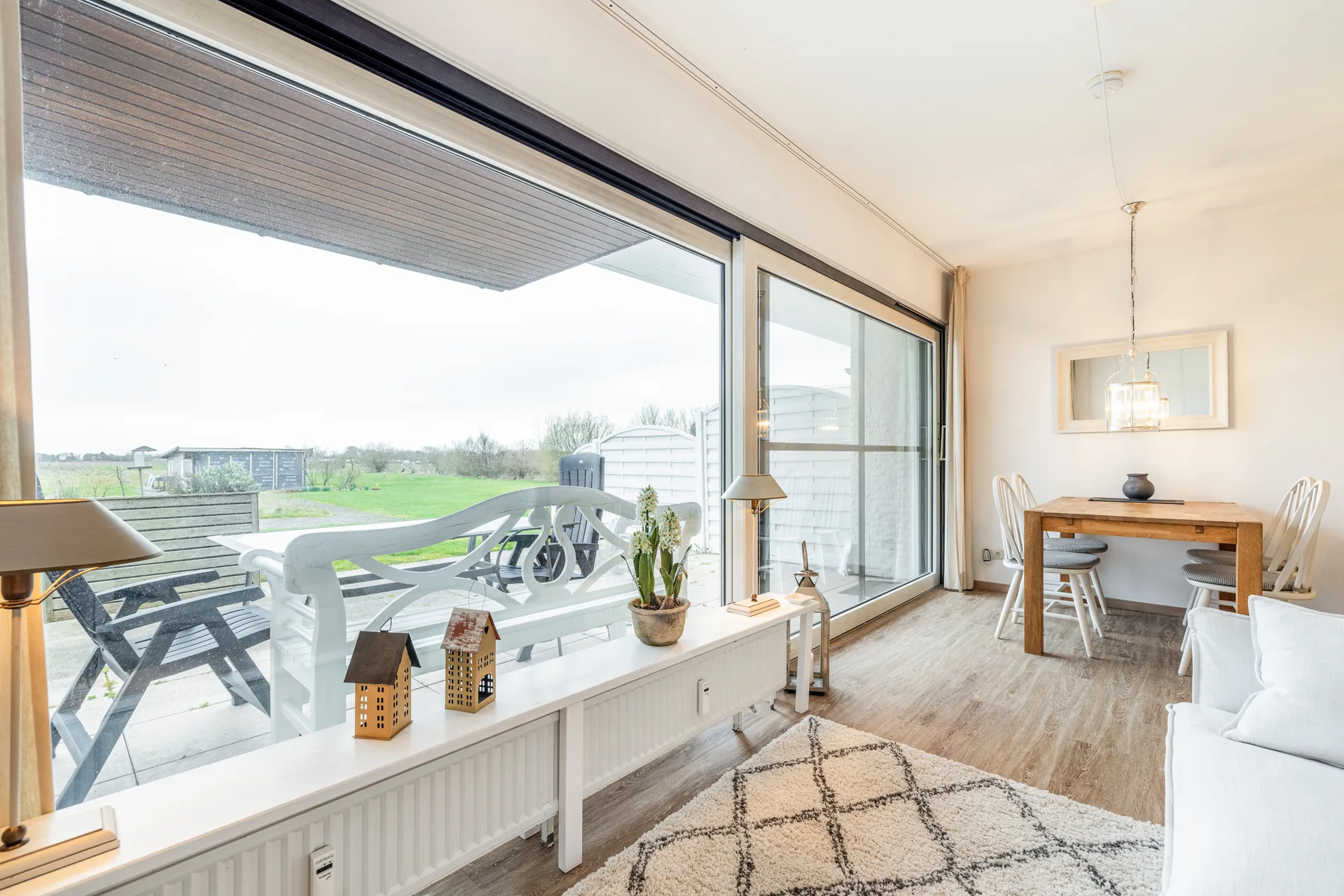 Bild - Schöne 3 Zimmer Erdgeschosswohnung mit herrlichem Blick über die Morsumer Wiesen