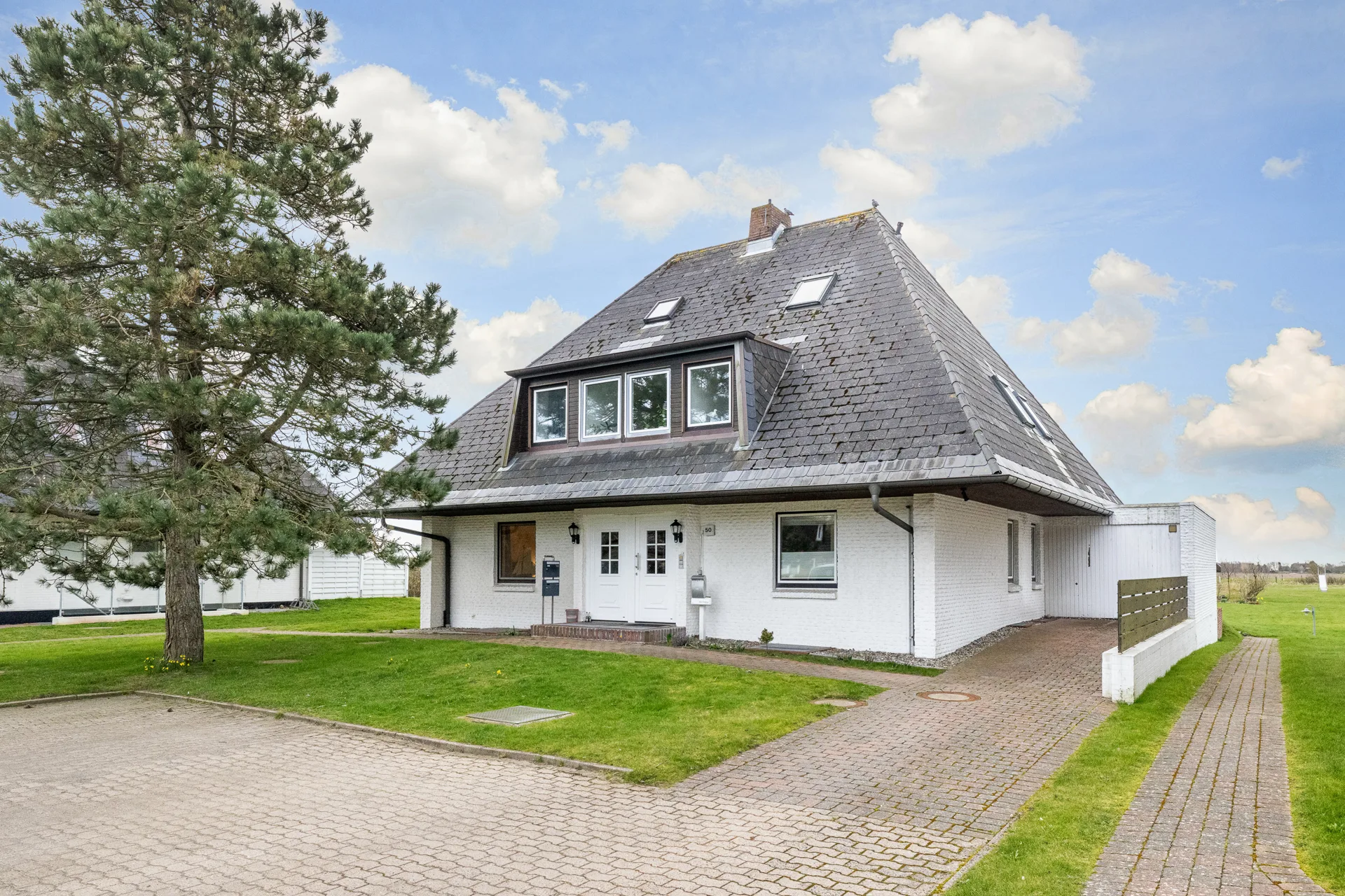 Bild - Schöne 3 Zimmer Erdgeschosswohnung mit herrlichem Blick über die Morsumer Wiesen