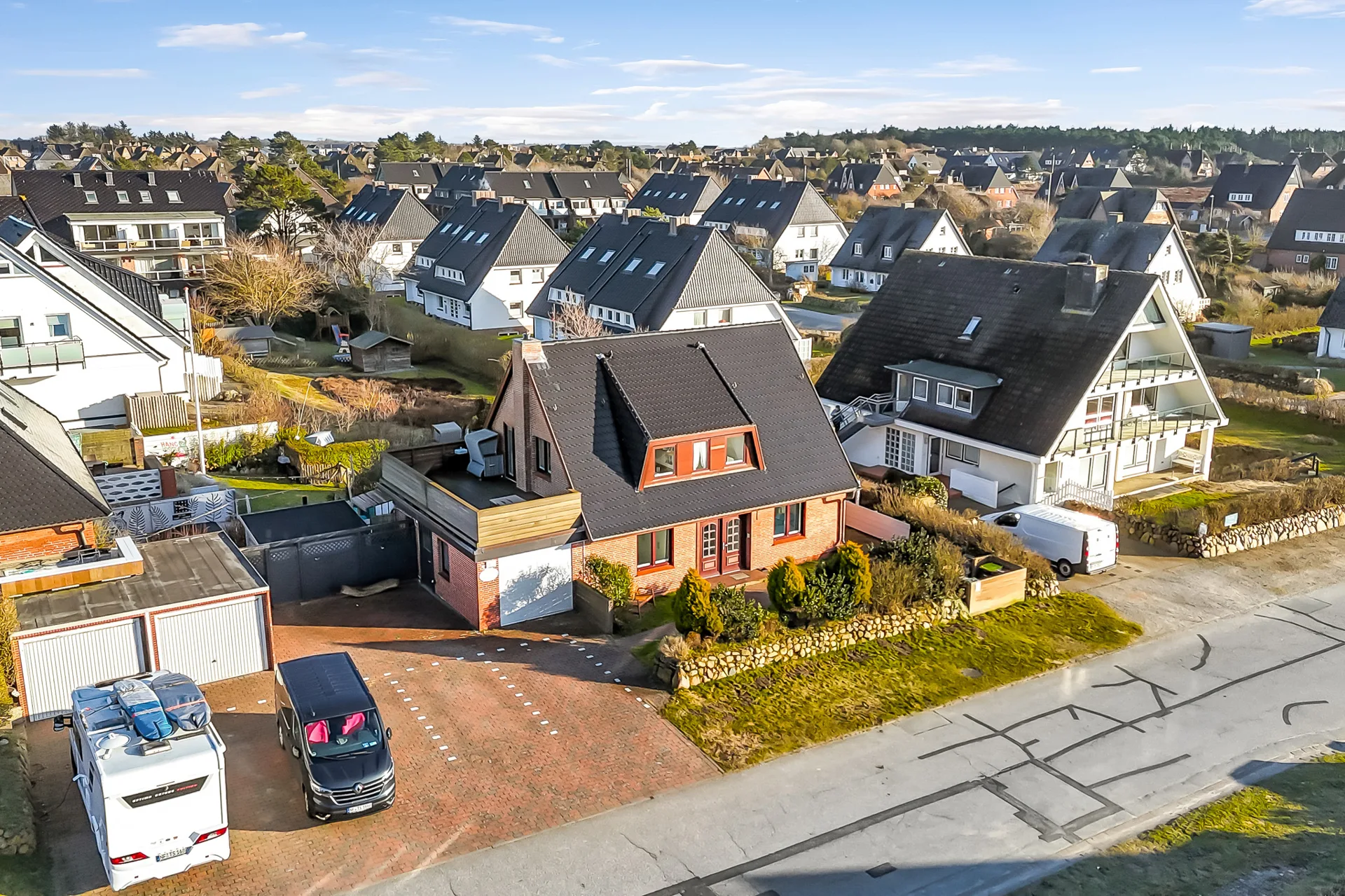 Bild - Einzelhaus in Bestlage von Wenningstedt