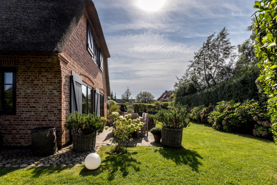 Bild - Moderne Haushälfte mit Einzelhauscharakter