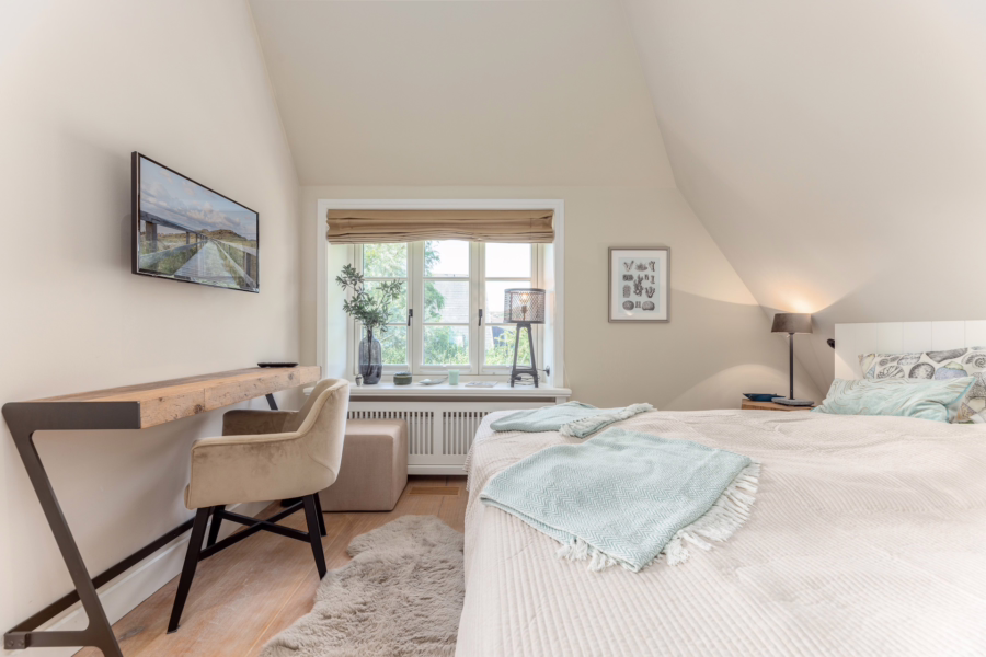 Bild - Moderne Haushälfte mit Einzelhauscharakter