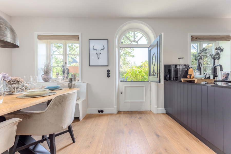 Bild - Moderne Haushälfte mit Einzelhauscharakter