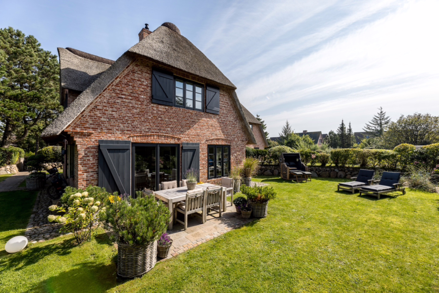 Bild - Moderne Haushälfte mit Einzelhauscharakter