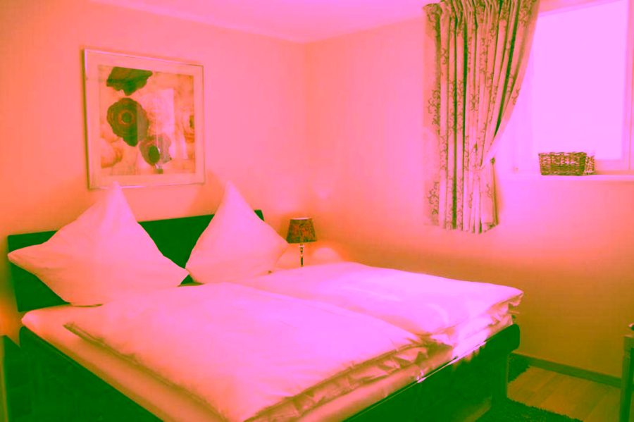 Bild - Moderne Haushälfte mit Einzelhauscharakter