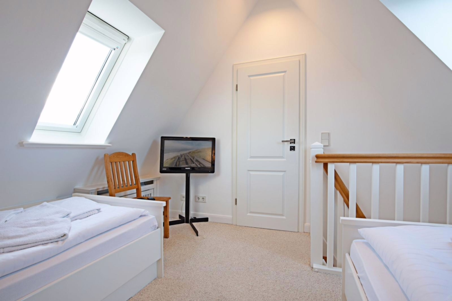 Bild - Modernes Reihenmittelhaus nahe den Lister Dünen