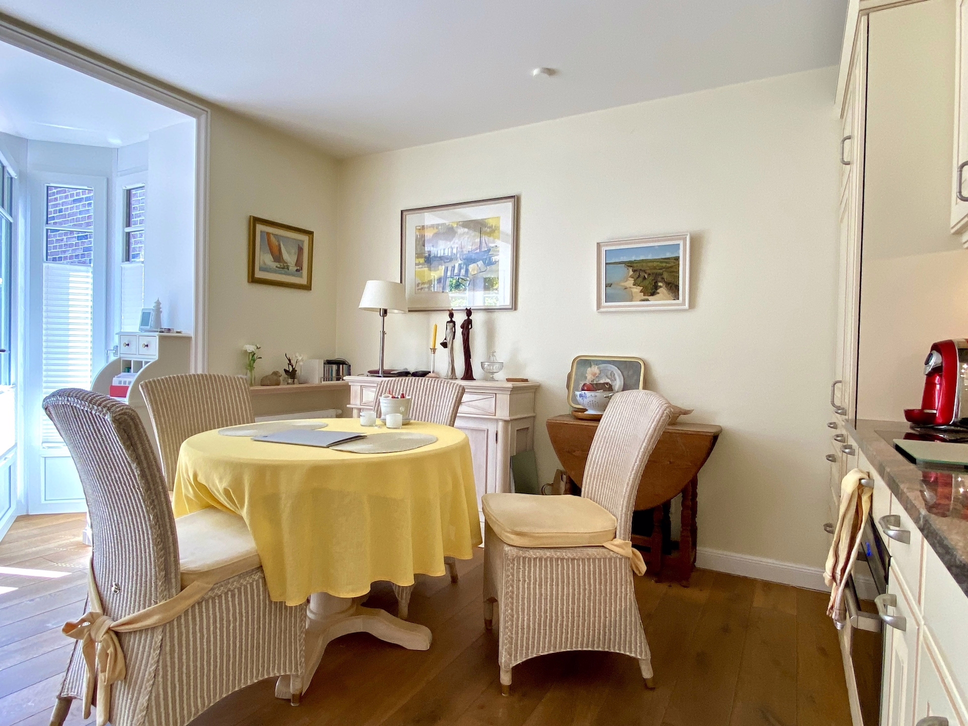 Bild - Erdgeschosswohnung mit Südterrasse und kleinem Gartengrundstück