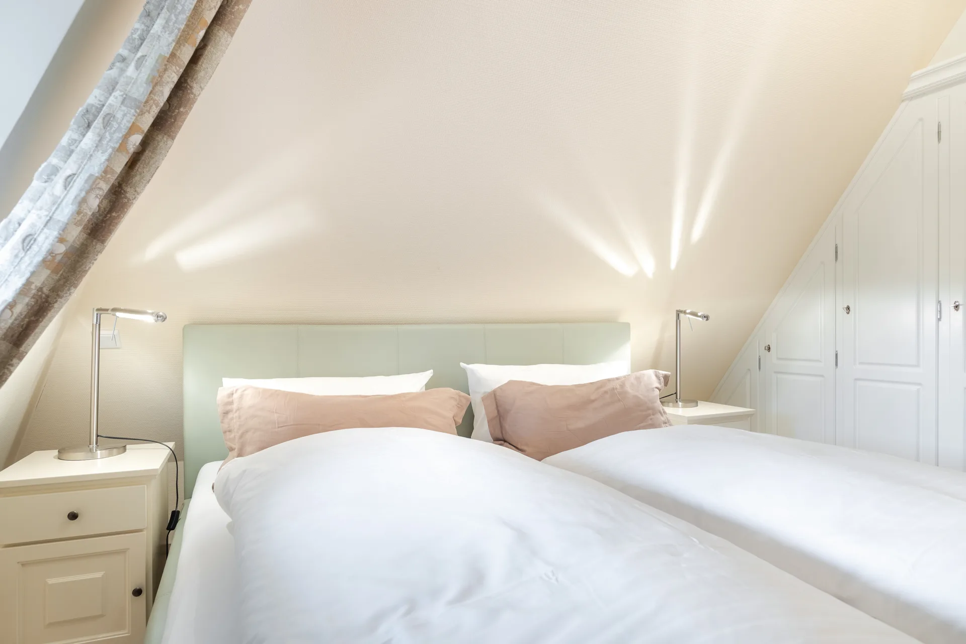 Bild - Reetgedeckte Obergeschosswohnung in den Dünen von Rantum